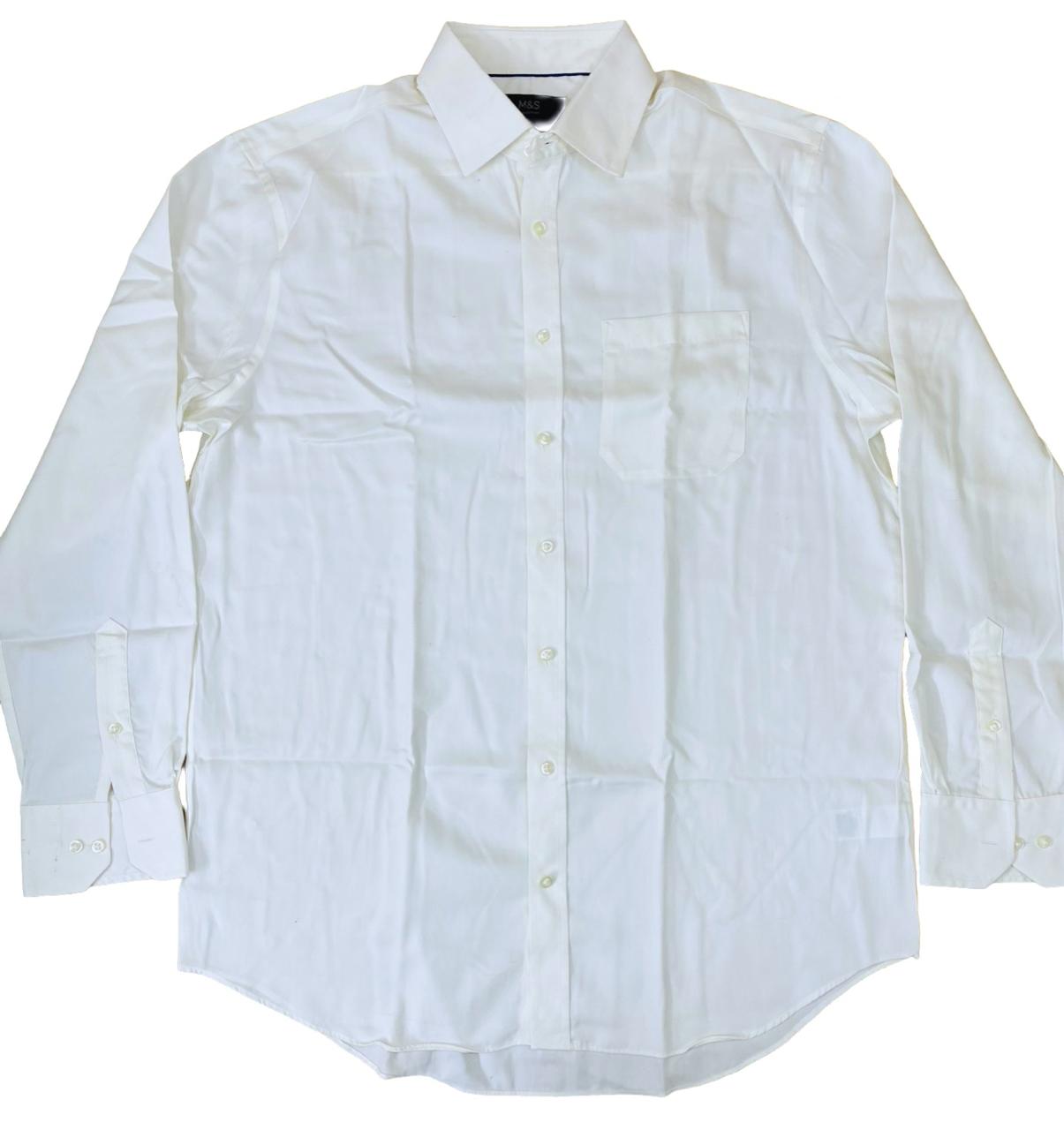M&S Off White   Large   Chest 24”