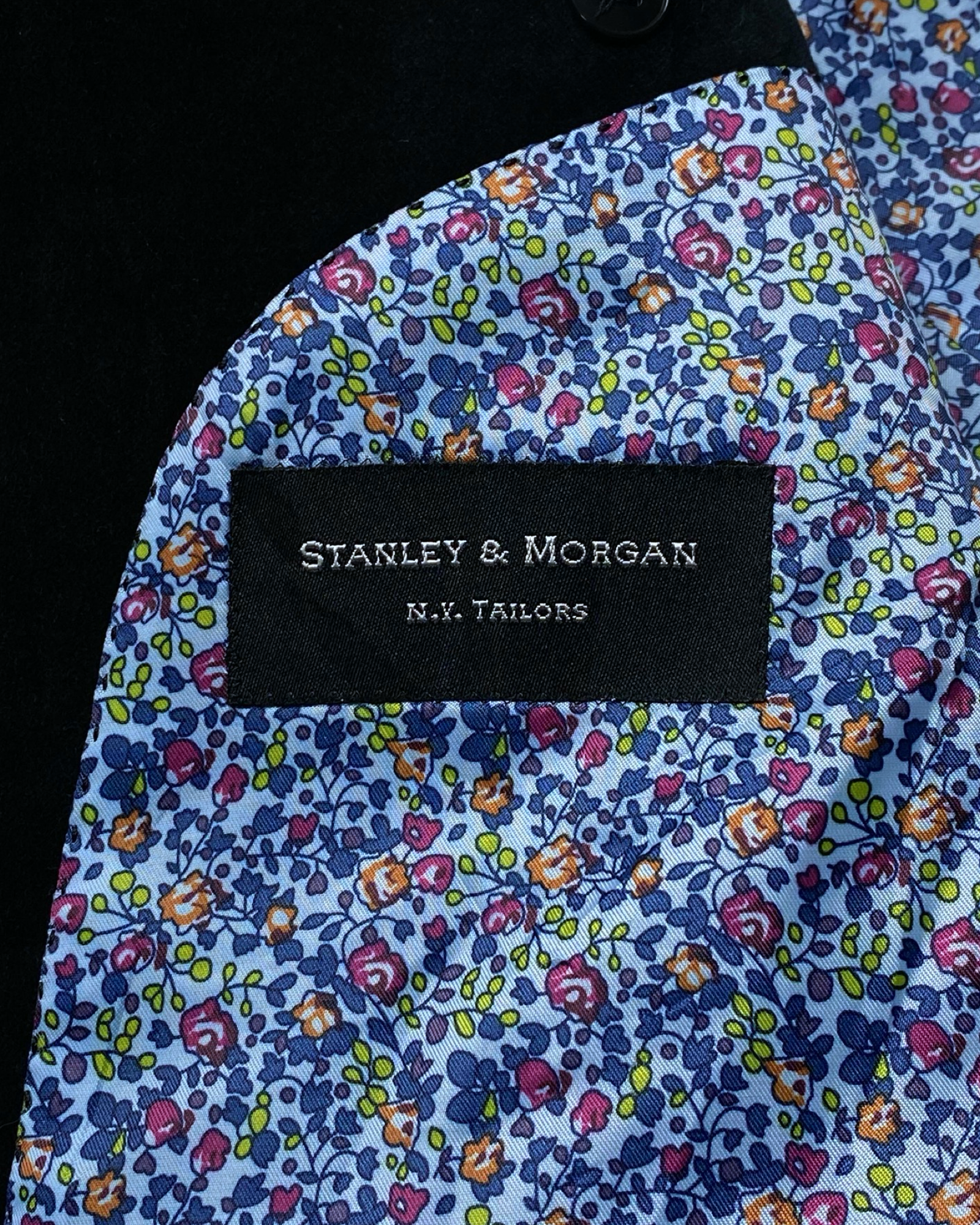 Stanley & Morgan Black Velvet Blazer | Size 48 (Medium)