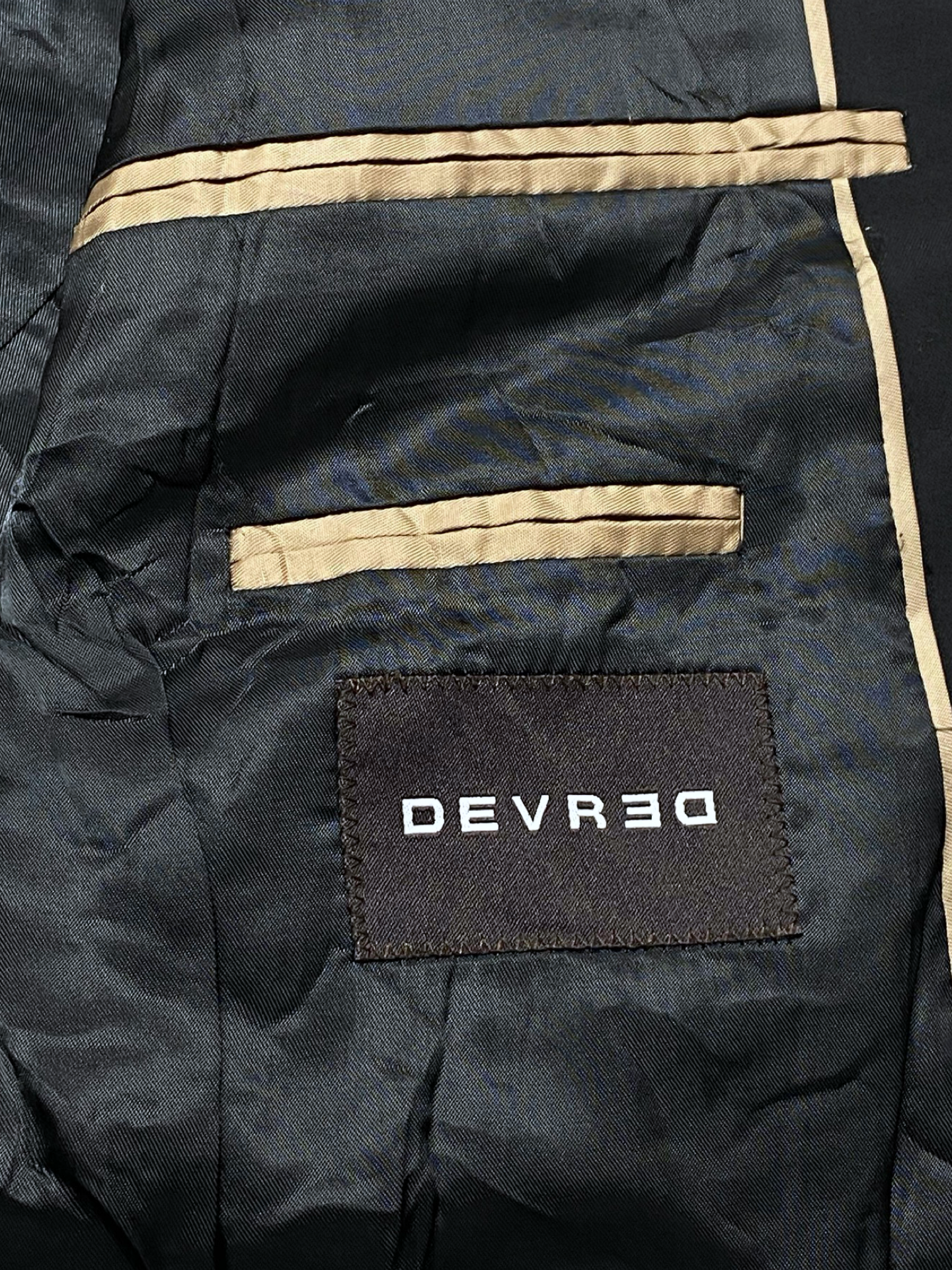 Devred Classic Black Tailored Blazer | Size Medium | Chest 22”