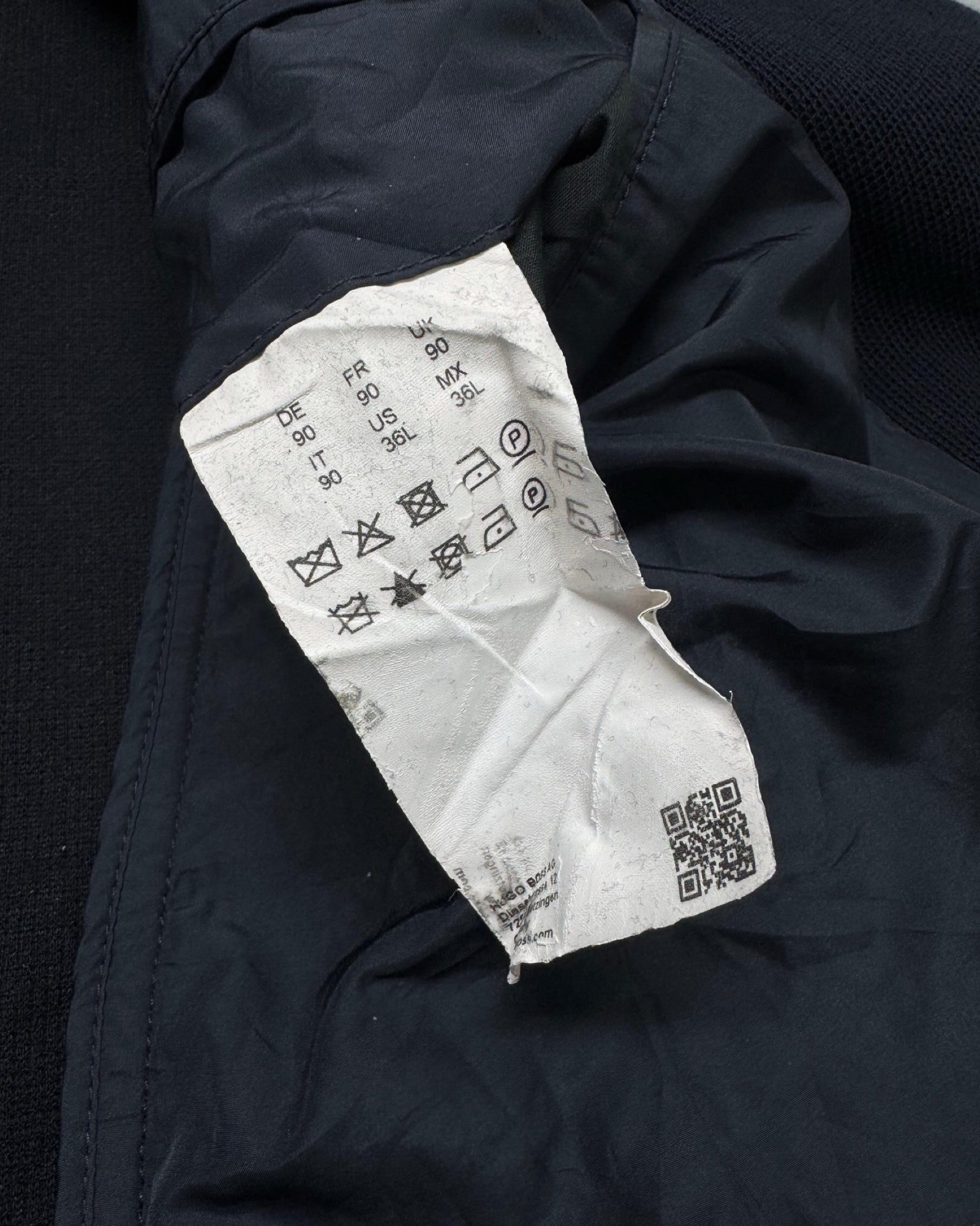 Hugo Boss Navy Blue Waffle-Textured Blazer | Small/Medium (US 36L)