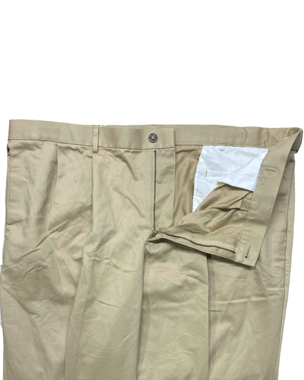 Dockers Classic Fit Pleated Chinos | Waist 32” | Length 45”