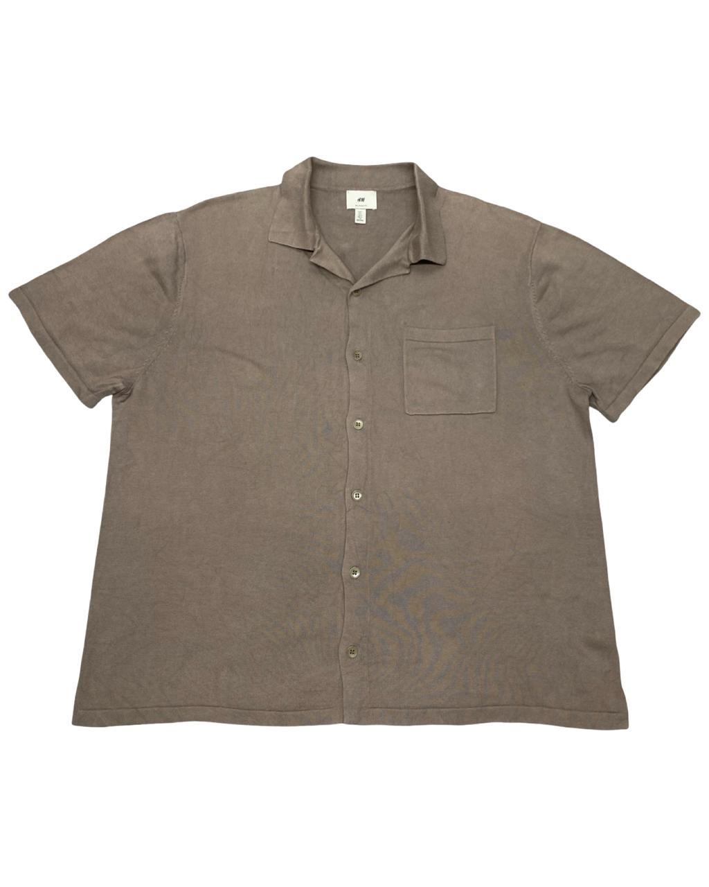 H&M Relaxed Fit Taupe Knit Shirt | Size Large | Chest 25”