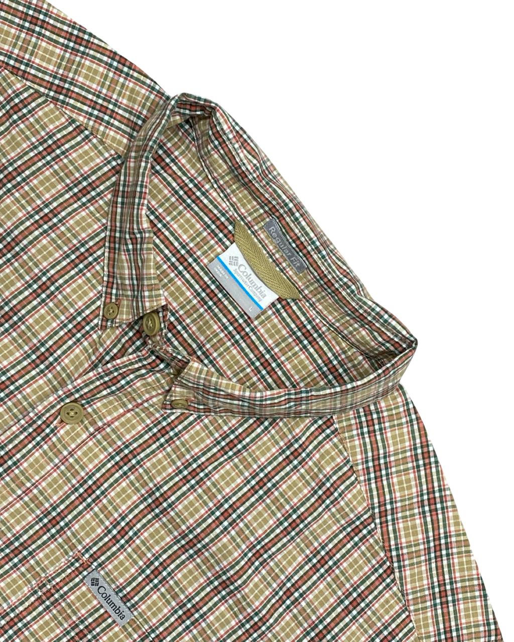 Columbia Plaid Short Sleeve Shirt | Large | Chest 23”