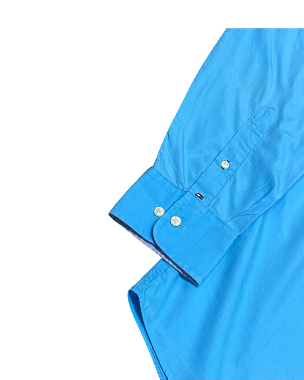 Tommy Hilfiger Sky Blue Solid Button-Down Shirt | Size Large | Chest 23”