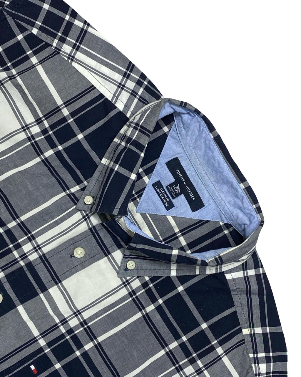 Tommy Hilfiger Black & Grey Plaid Short-Sleeve Shirt | Size XL | Chest 26.5”