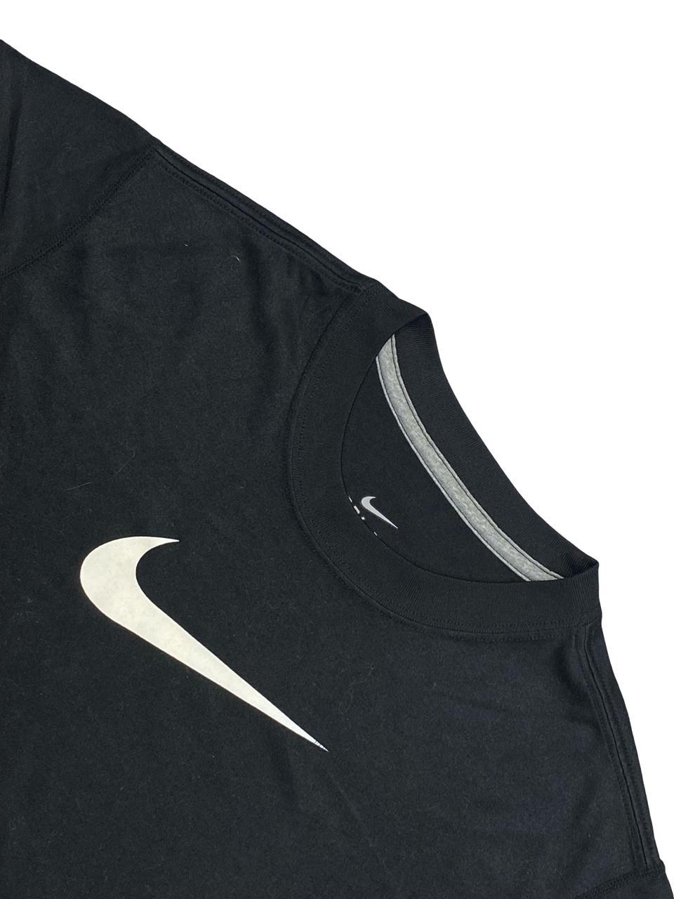 Nike Dri-FIT Performance T-Shirt | Size Medium | Black