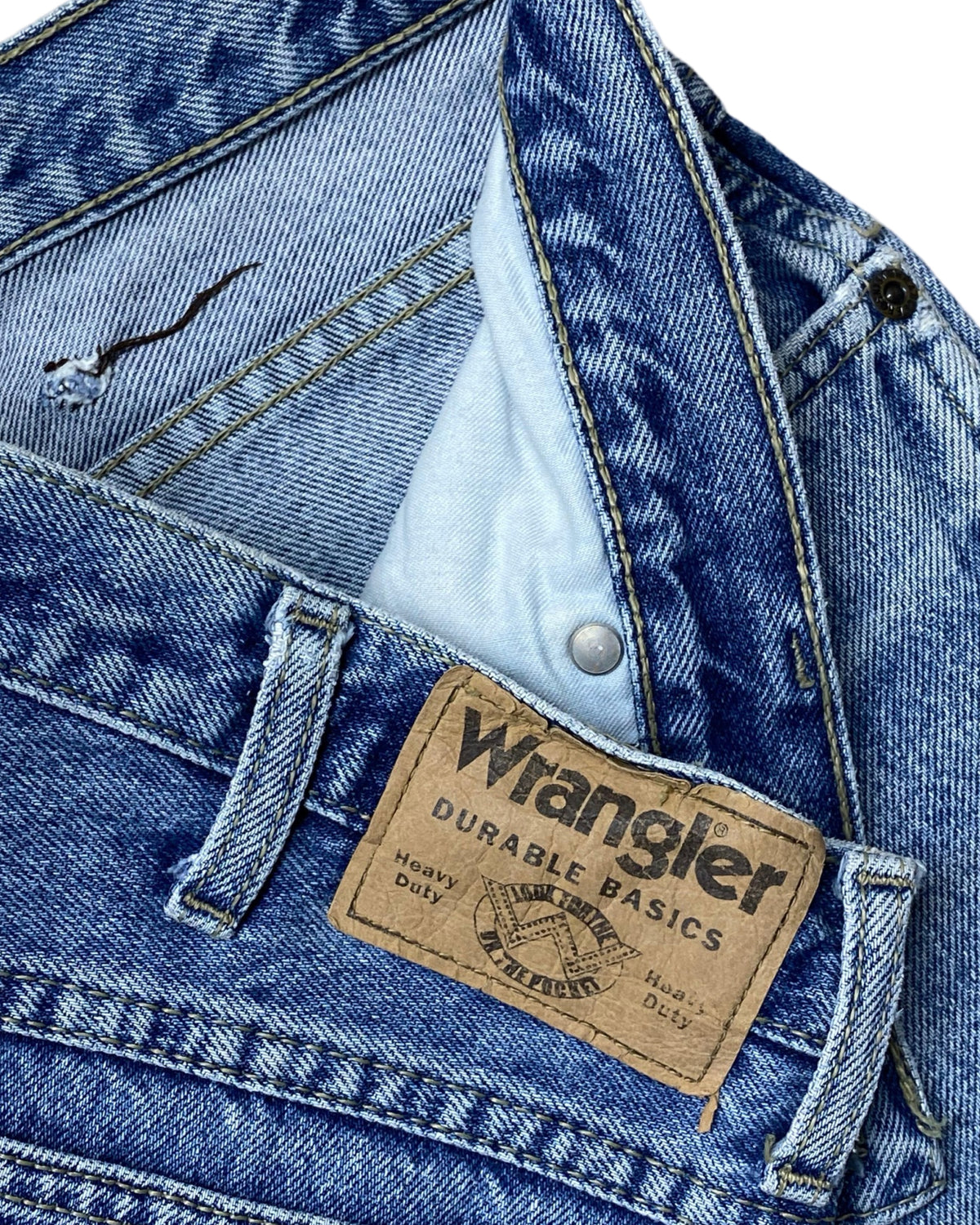 Wrangler Light Wash Blue Denim Jeans | Waist 36” | Length 42”