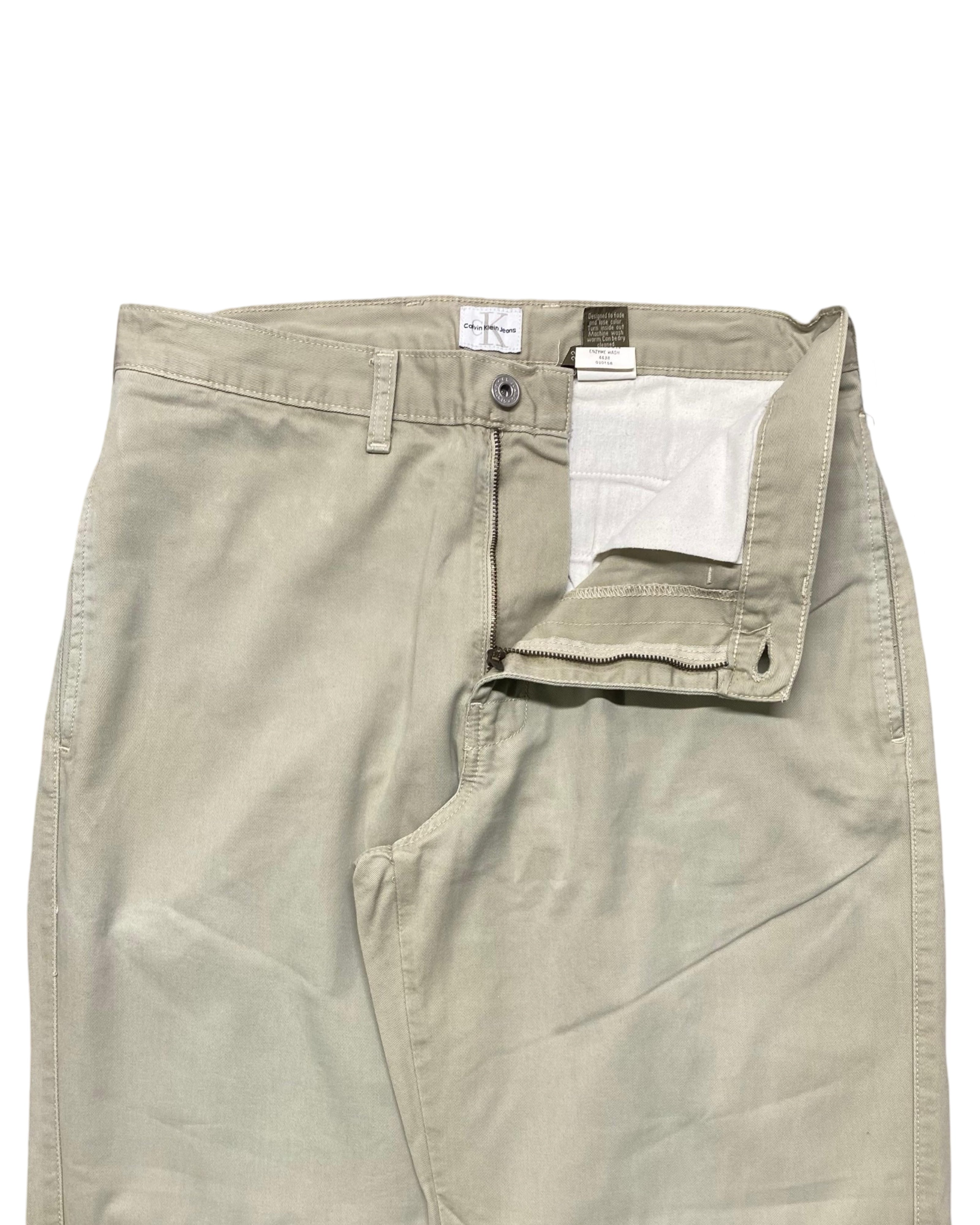 Calvin Klein Khakis – Timeless Straight-Leg Chino Classic | Waist 32” | Length 44”